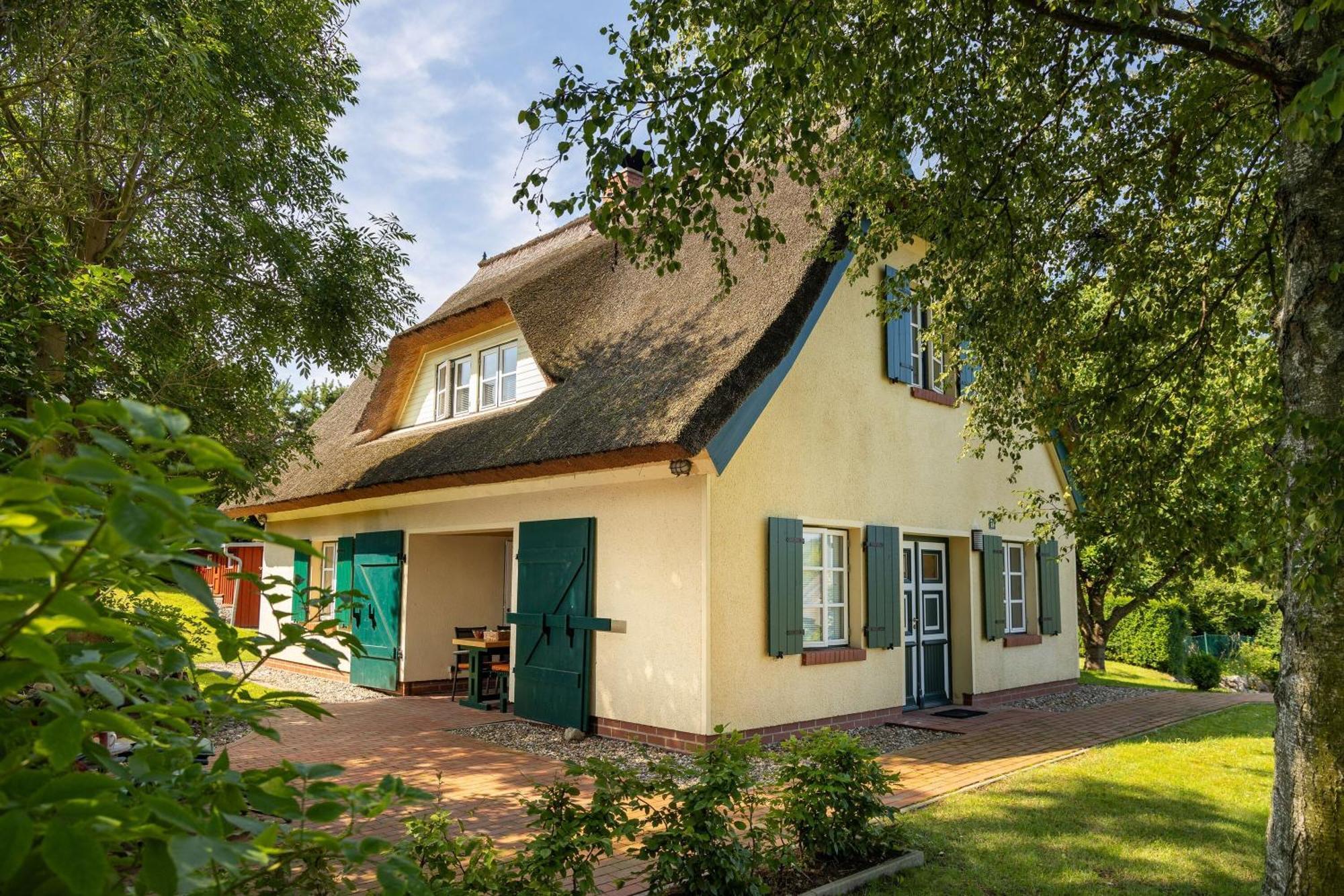 Ferienhaus Preetz 1A - Idylle Unter Reet Burtevitz Екстер'єр фото